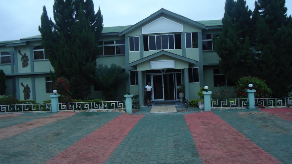 Wadoma Royale Hotel 库马西 外观 照片