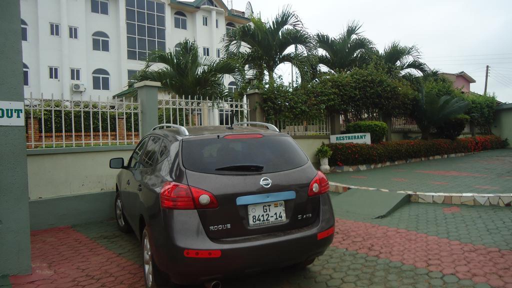 Wadoma Royale Hotel 库马西 外观 照片