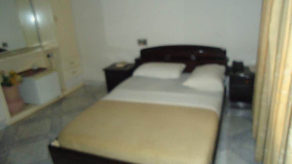 Wadoma Royale Hotel 库马西 客房 照片