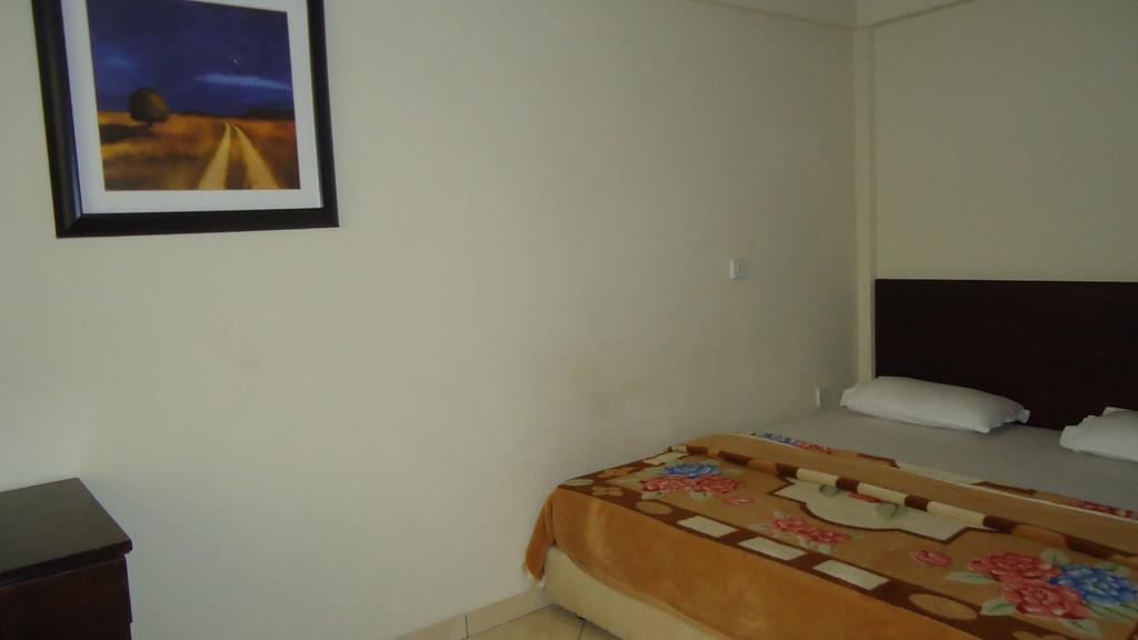 Wadoma Royale Hotel 库马西 客房 照片