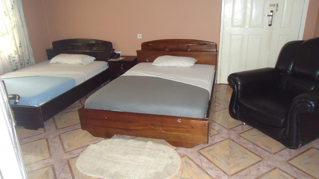 Wadoma Royale Hotel 库马西 客房 照片