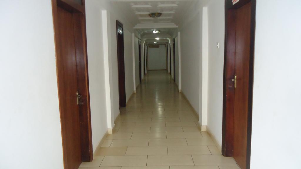 Wadoma Royale Hotel 库马西 外观 照片