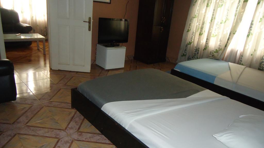 Wadoma Royale Hotel 库马西 客房 照片