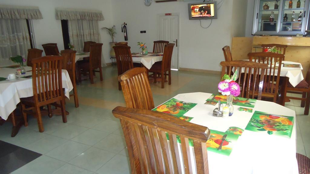 Wadoma Royale Hotel 库马西 外观 照片
