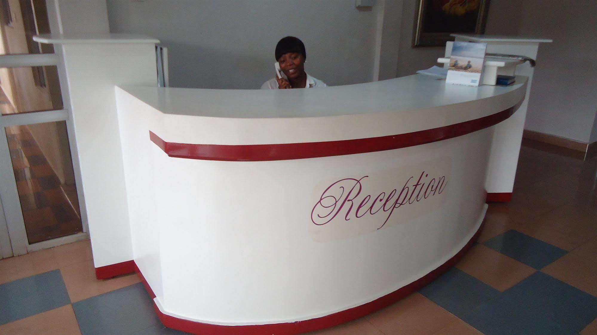 Wadoma Royale Hotel 库马西 外观 照片